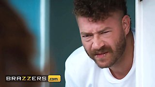 Brazzers - huge boobed vittoria divine’s flawless figure and riding abilities lead to a creamy facial cumshot finish