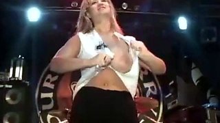 Busty Amateur Flashes in Public