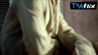 Jessica Parker Kennedy Girl-girl, Culo Gig in Black Sails