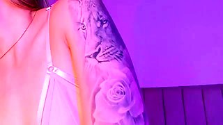 Pretty Hot Blonde Cam Babe Masturbate Solo on Cam