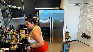 Live Stream with Dani Valentina