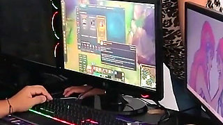 Nymphomaniac Bitch Wants to Play While I Fuck Her