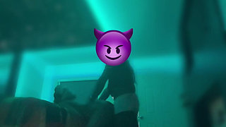 She Likes to Twerk Before Getting Fucked