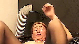 I Fuck the Hole From My Slavegirl with Xxl Dildos