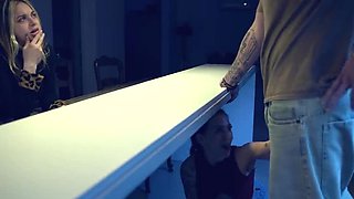 Venus y Marte - My Wife's Friend Snuck Me a Blowjob Under the Table