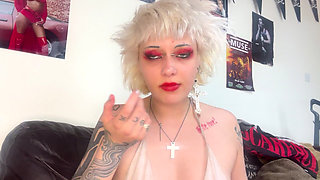 Lipstick Kisses and Blowjob Red Black Lips Deepthroat Sloppy