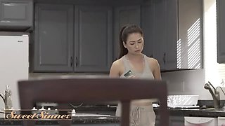 Jiggly sinner - beauty leaves her lesbian past behind for rod and kinky orgasms she can’t live sans