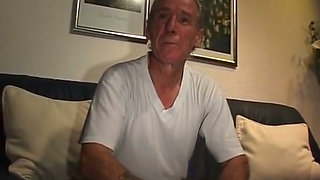 Mature Lady From Germany Got to Play with Old Cock