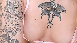 Task: Who Can Cum Faster? a Real Pair Competes in Position 69