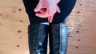 amateur amali2015 flashing ass on live webcam