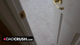 Dadcrush - busty teenage stepdaughter juggles her thick bootie on stepdaddy's dong and makes him jizz