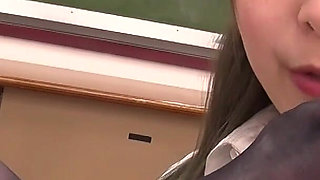 Arisu Toyonaka Licks Tsukasa Nagano’s Smelly Pantyhose-covered Feet and Vagina