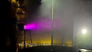 Cute amateur brunette naughty in solo jerking show on camera