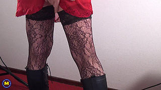 51 Year Old Dutch Mature Housewife Maaike Plays with Her Pussy & Toys