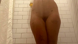Bimbo Showing off Naked Petite Body in the Shower (booty Twerking, Wrinkled Soles, Foot Fetish, Boob Bouncing, Pussy Spreading,
