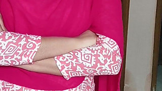 Indian Desi Teen Saara Was Seduced When a Friend Told Her a Sex Story