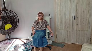 AimeeParadise Submits to Russian Psychologist Raisa Romanovnas Steamy Casting Ritual, San
