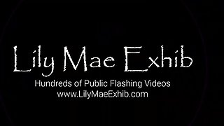 Gorgeous Babe Flashing at the Botanic Gardens