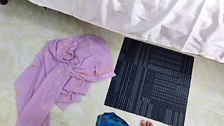 Desi bhabhi bottle fuck and suck her devar dick xxx