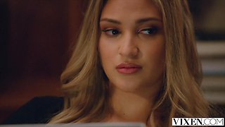 VIXEN Bookworm Gizelle Isnt As Innocent As She Looks - Gizelle Blanco