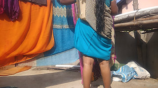 Indian Lady Outdoor Working Enjoying Porn with Boy Friend