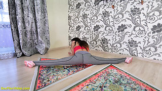 Long Hair Flexi Teen Shows Her Skinny Body