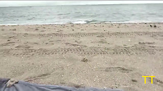 Brandi Bae Gives Stranger Random Handjob on Public Beach