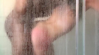 Fucking Hotwife in the Shower