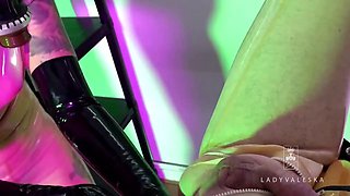Lady Valeska  Maz Morbid Lesbian Double Fisting