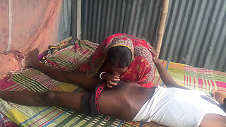 Indian hot housewife ki subah subah chudai ki