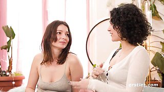 Chick's lesbian anal strapon movie by Ersties