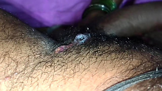 Priya bhabhi apne devar ka muth mar ke lund chusa aur chut chudai karwai.homemade beautiful aunty blowjob sex.indian xxx xhmaster xvideo