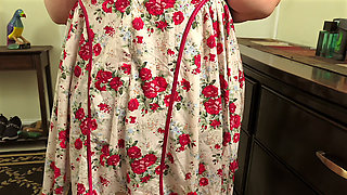 Jamdown26 - Big Fat Ass White Hijab Woman in Her Wildest Porn Video Shaking Her Phat Juicy Booty on Black Man Cock