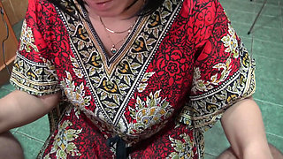 British Indian Cleaning Maid Swallows Her Boss Huge Cumshot