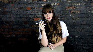 Vivienne L'amour - Smoking Fettish