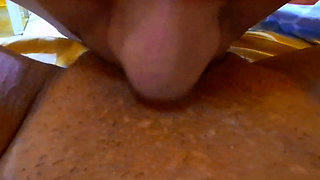 Amateur, sucking the pussy of the hot slut she cumming in my mouth