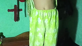 Desi girl hard beautiful chut