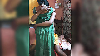 Desi big hot homemade amateur Indian wife first time chudai
