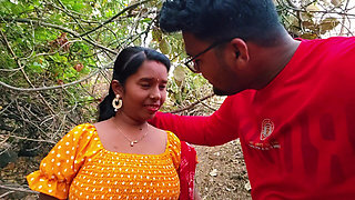 Desi Bhabhi Beautiful Boobs