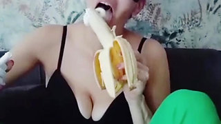 Do a on a banana, very sensual