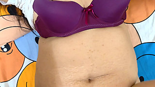 Bhabhi ko sexy video dekhte huye pakda