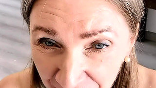 Mature Secretary Seduce Her Boss