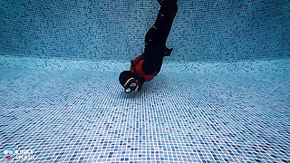 Underwater Scuba Date in My Tight Wetsuit: 2nd Date Cum Play