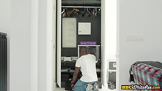 Ginger arousing maid analriding on BIG BLACK PENIS boss