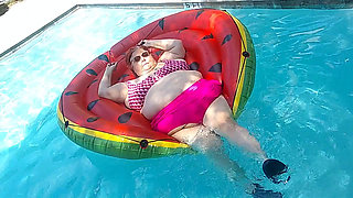Short Video of BBW Nurse Vicki Floating on Her Huge Watermelon
