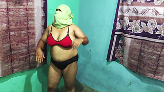 She Want Some Bandage and Somthing New Desi Sex