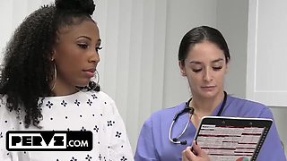 Horny Teen Blowjob at Doctor's Office - Luna Luxe Seduces Doctor For Secret Cumshot