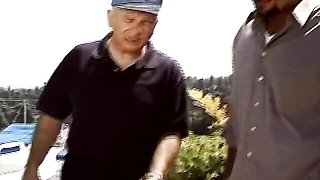 Funny queen's cuckold xxx