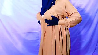 Desi Housewife Dirty Talk Blowjob - Busty Indian Beauty Hardcore Sex