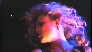 Tanned pussy licking lesbians with big boobs playing on bed